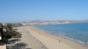 Platja a a prop