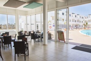 Daily cooked-to-order breakfast for a fee - Apartamentos Lanzarote Paradise (Teguise)