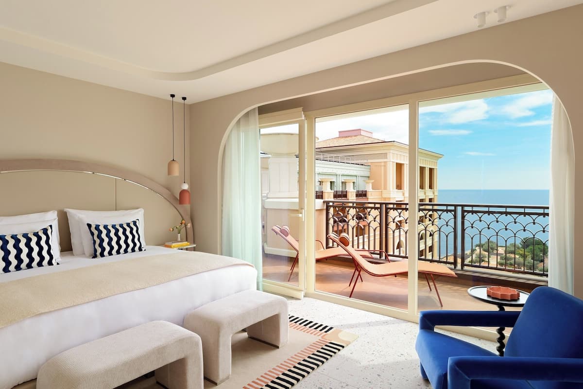 suite, sea view | premium bedding, minibar, in-room safe, individually decorated