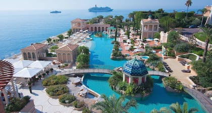 Monte-Carlo Bay Hotel & Resort