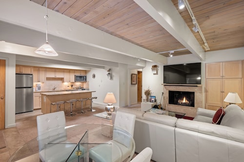 Chateau Chaumont & Dumont Condominiums by Frias