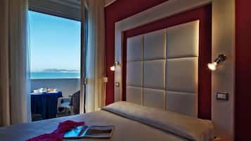Minibar, coffres-forts dans les chambres, bureau, Wi-Fi gratuit