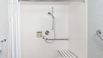 Standard Room, 1 King Bed, Accessible (Mobility) | Bathroom | Shower, designer toiletries, hair dryer, towels