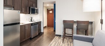 Holiday Inn Express & Suites Milton by IHG