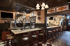 Bar (on property) - Hilton Garden Inn Ithaca (Ithaca)