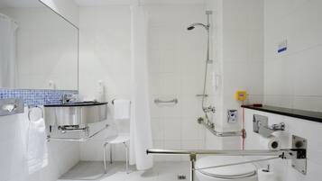 Standard Room (Free Breakfast) | Bathroom