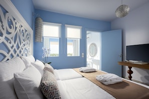 Minibar, in-room safe, iron/ironing board, free cribs/infant beds - Mythos Palace Resort & Spa - All Inclusive (Apokoronas)