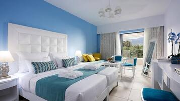 Deluxe Double Room, Garden View | Minibar, in-room safe, iron/ironing board, cribs (free)