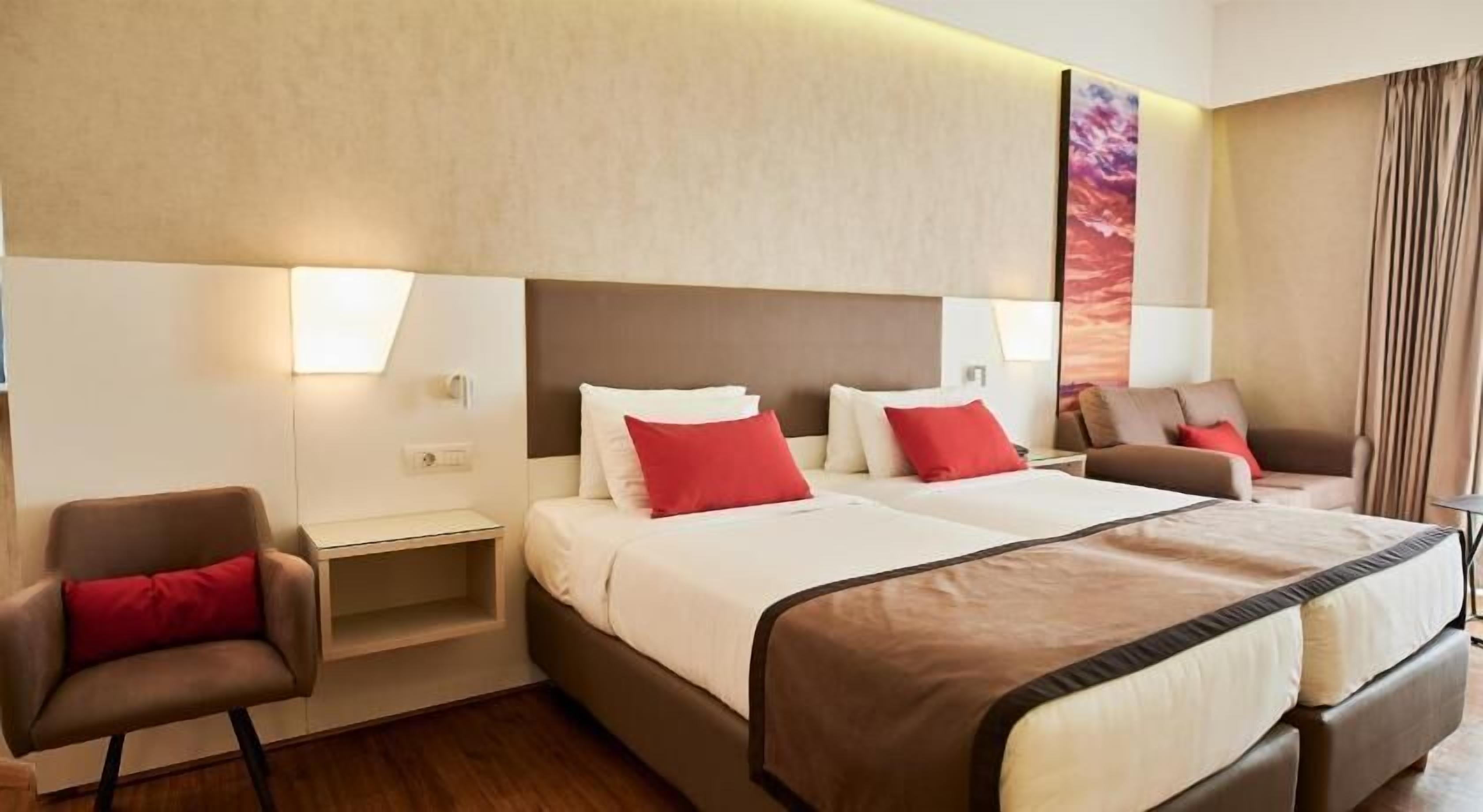 Premium bedding, down duvets, pillow-top beds, minibar