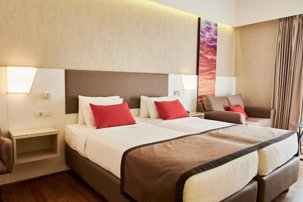 Premium bedding, down duvets, pillow-top beds, minibar