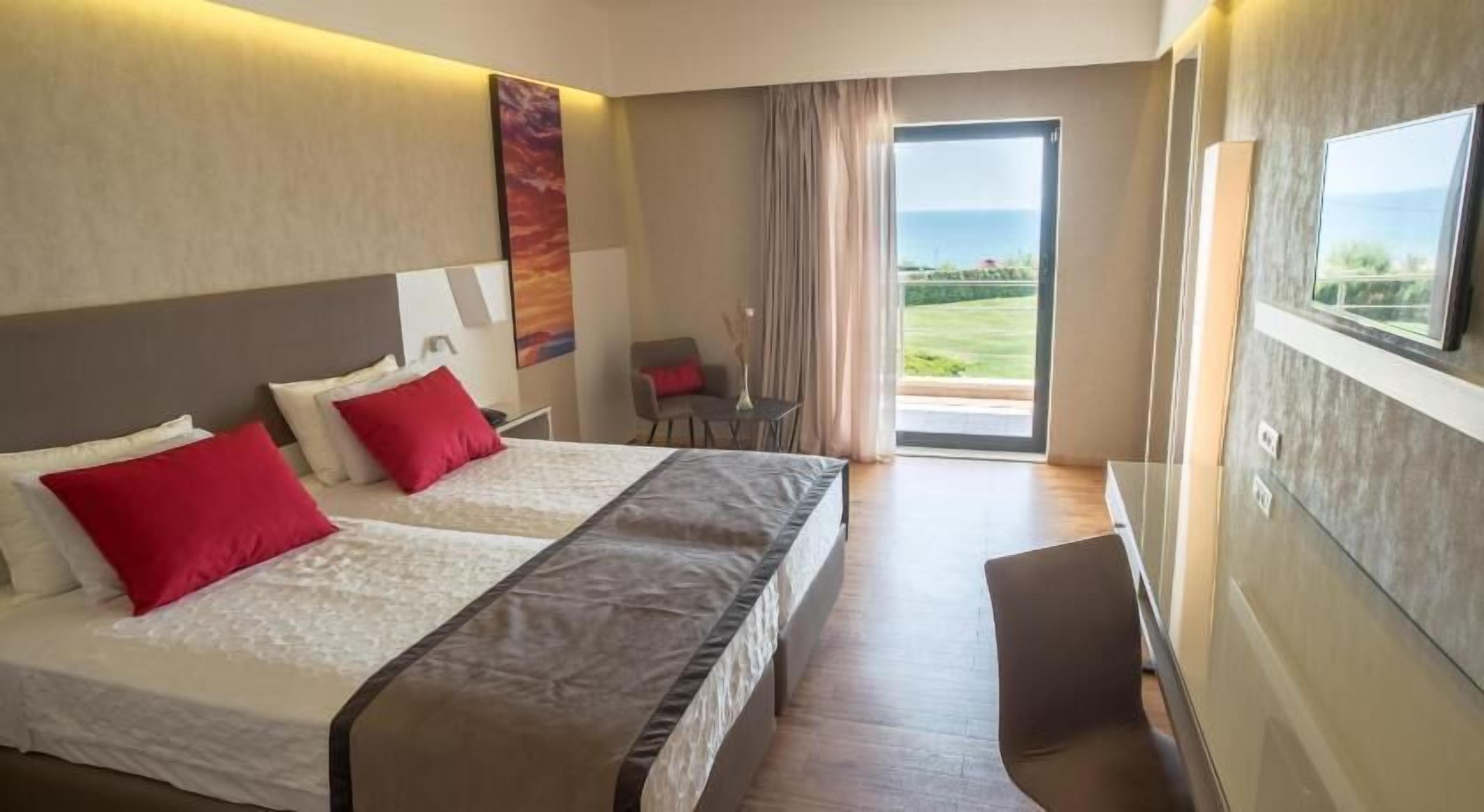 Premium bedding, down duvets, pillow-top beds, minibar