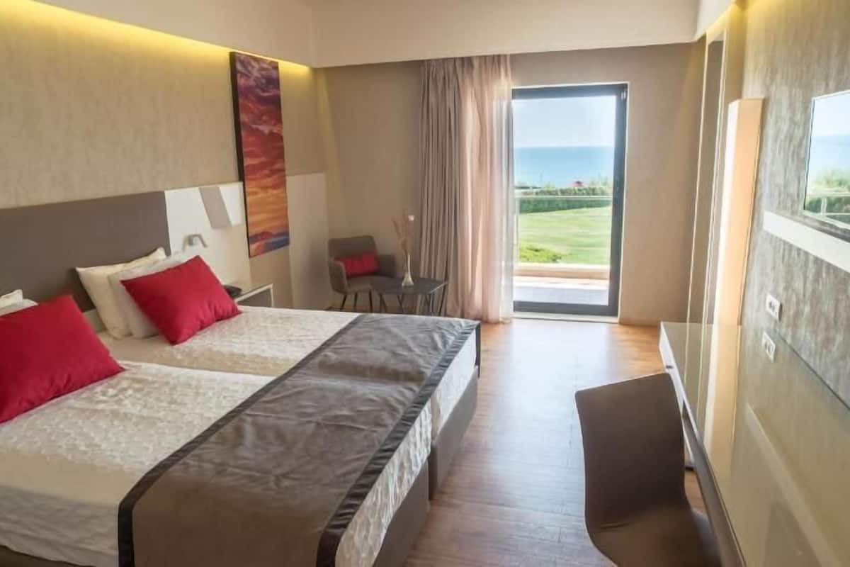 Premium bedding, down duvets, pillow-top beds, minibar