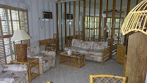 Studio Suite, 1 giường cỡ queen | Khu phòng khách