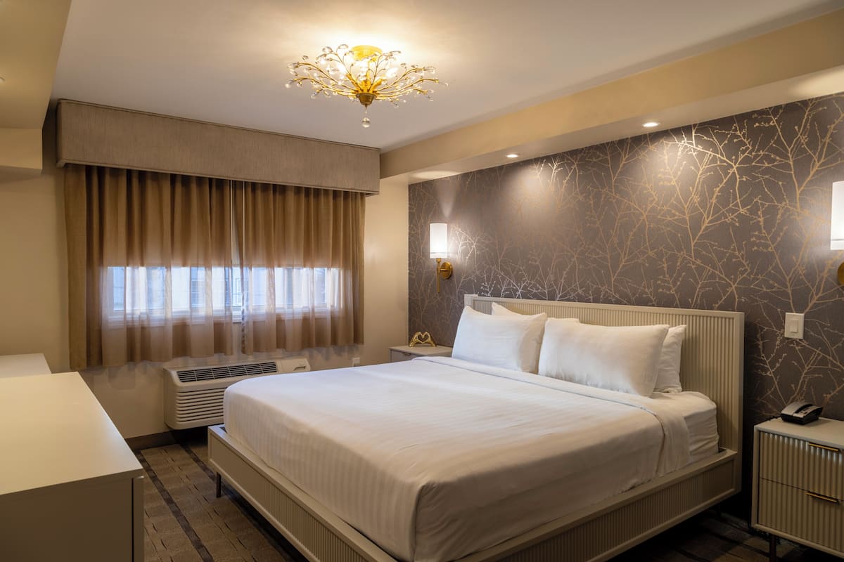 Presidential Suite, 1 Bedroom | Premium bedding, in-room safe, desk, laptop workspace