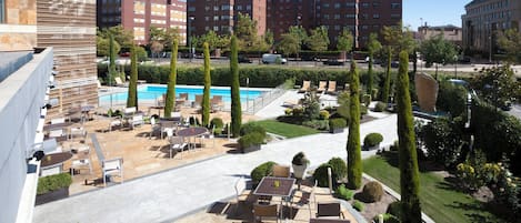 Seasonal outdoor pool