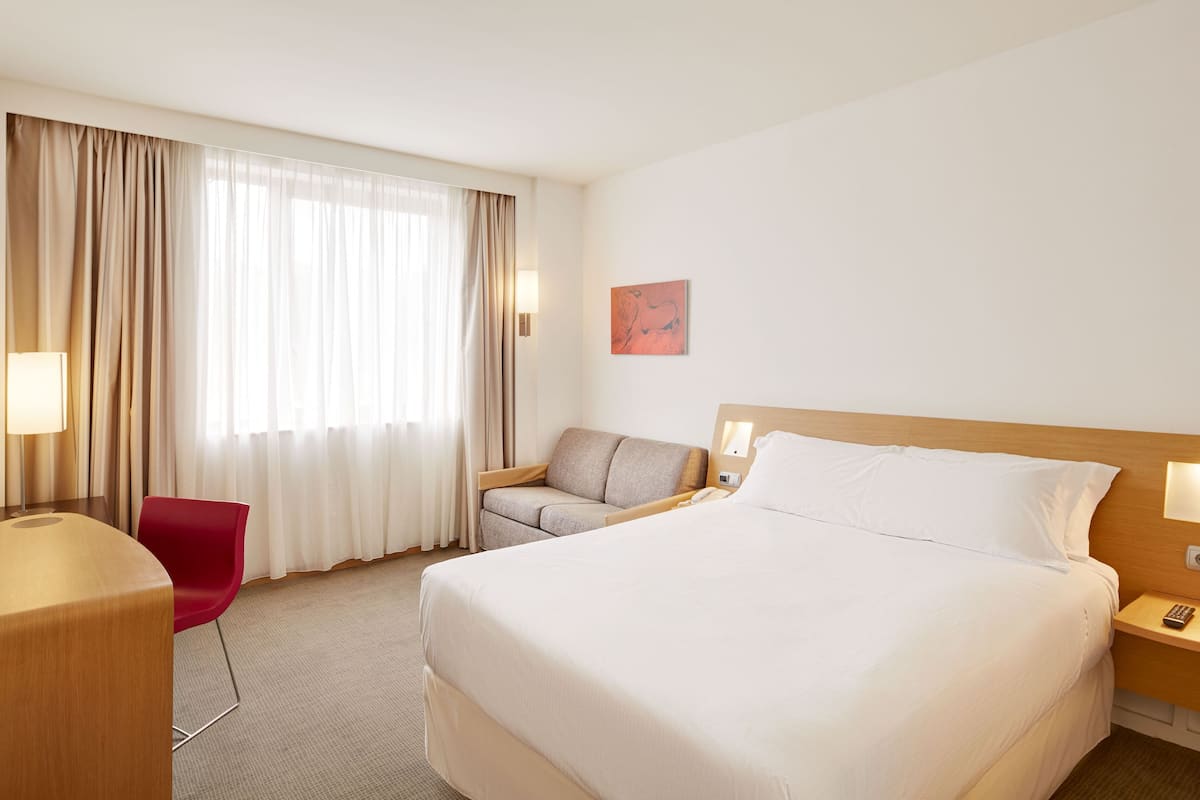 Minibar, in-room safe, desk, blackout drapes