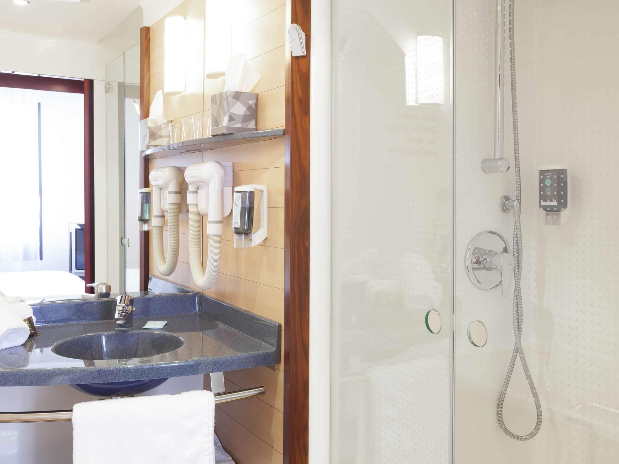 minibar, in-room safe, desk, blackout curtains