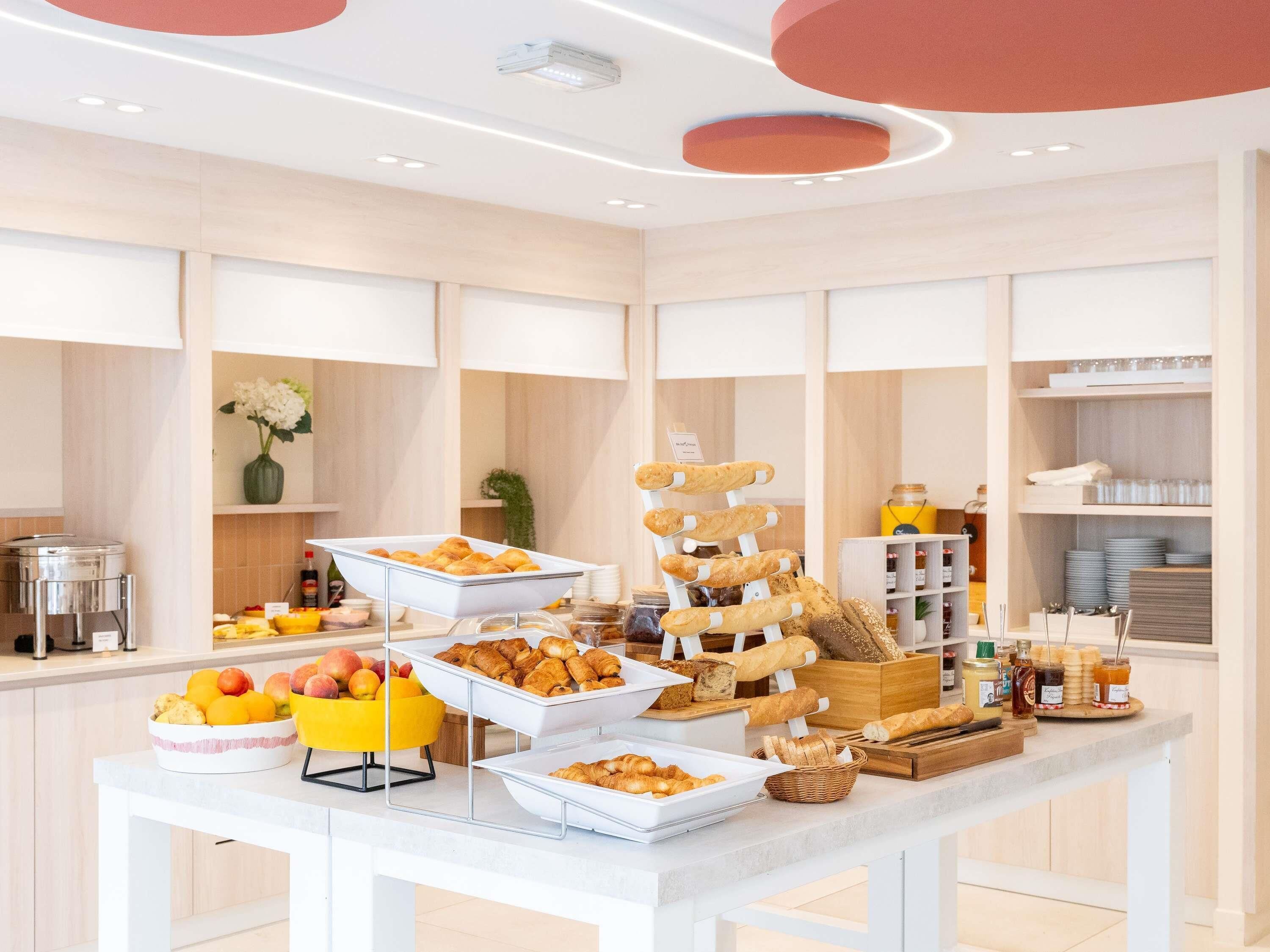 Daily continental breakfast for a fee