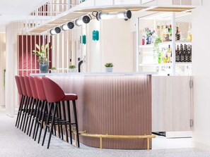 Bar (on property) - Novotel Suites Montpellier (Montpellier)
