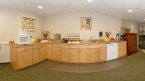 Breakfast area