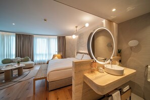 Suite Premium, 1 cama matrimonial | 1 habitación, caja de seguridad en la habitación y cortinas blackout 