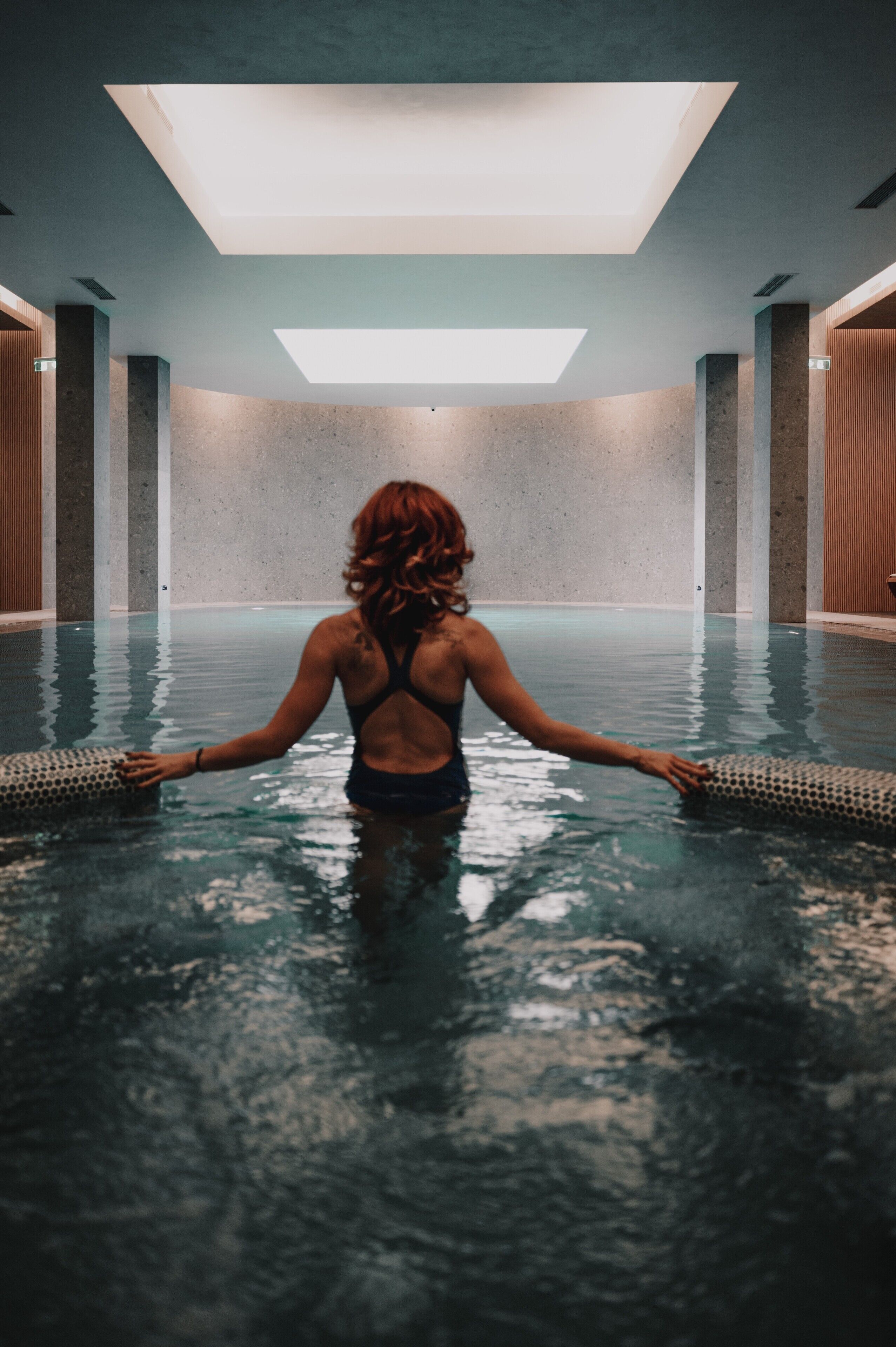 indoor pool, pool loungers