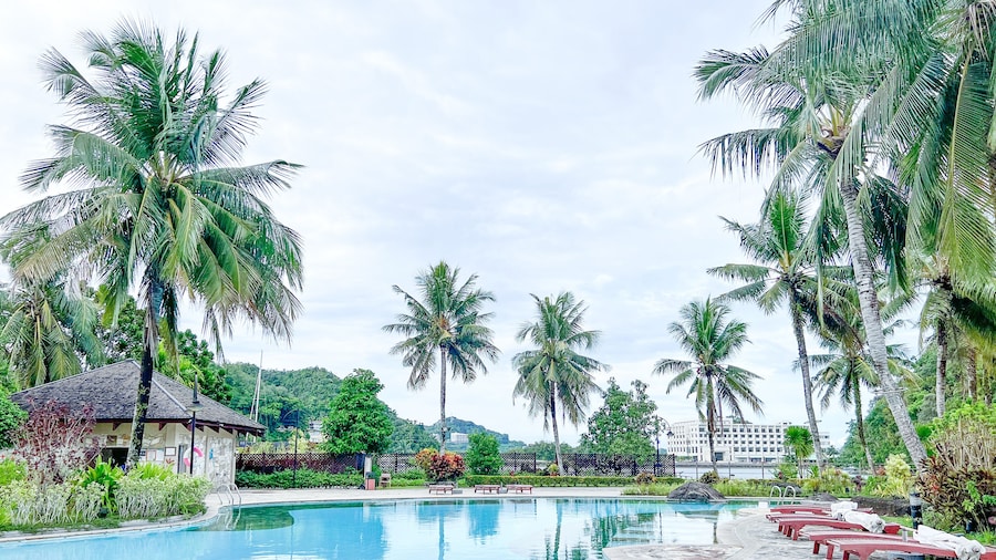 Palau Royal Resort
