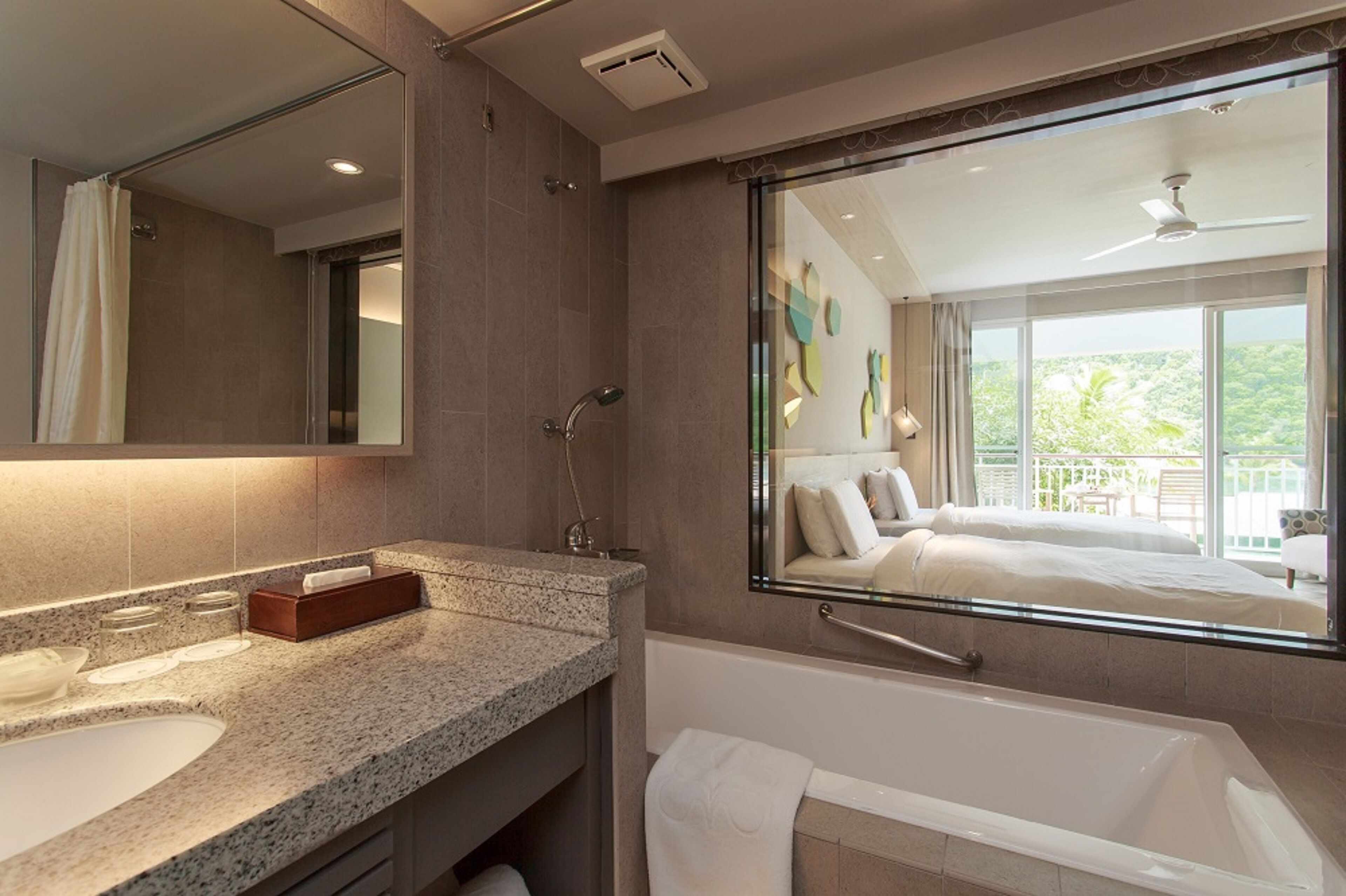 superior premium | bathroom | combined shower/bathtub, deep-soaking bathtub, free toiletries