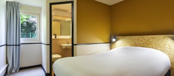 greet Hotel Villeneuve La Garenne