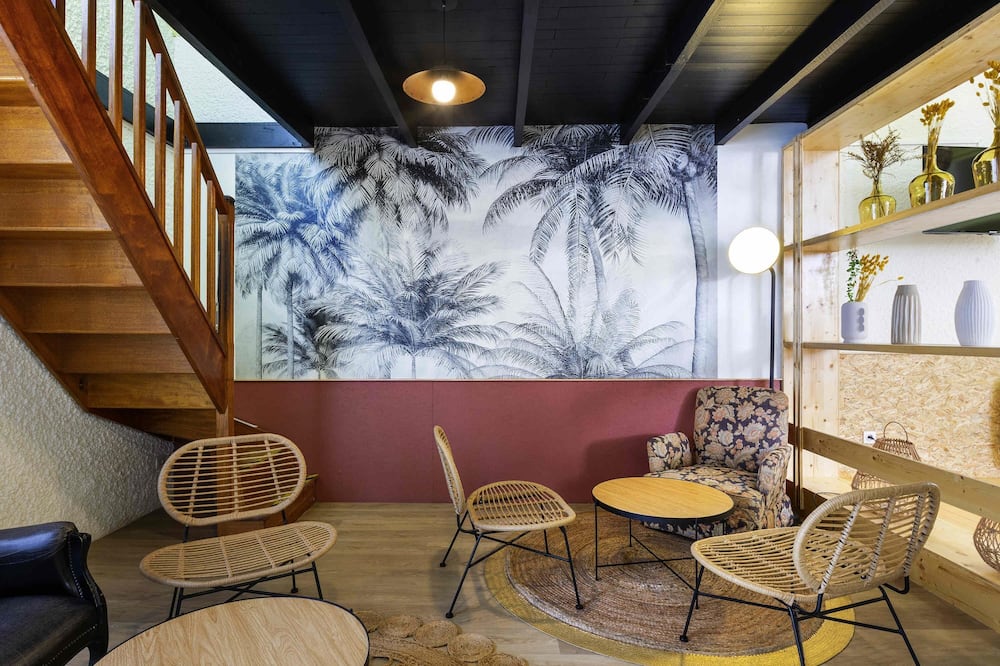 greet Hotel Villeneuve La Garenne
