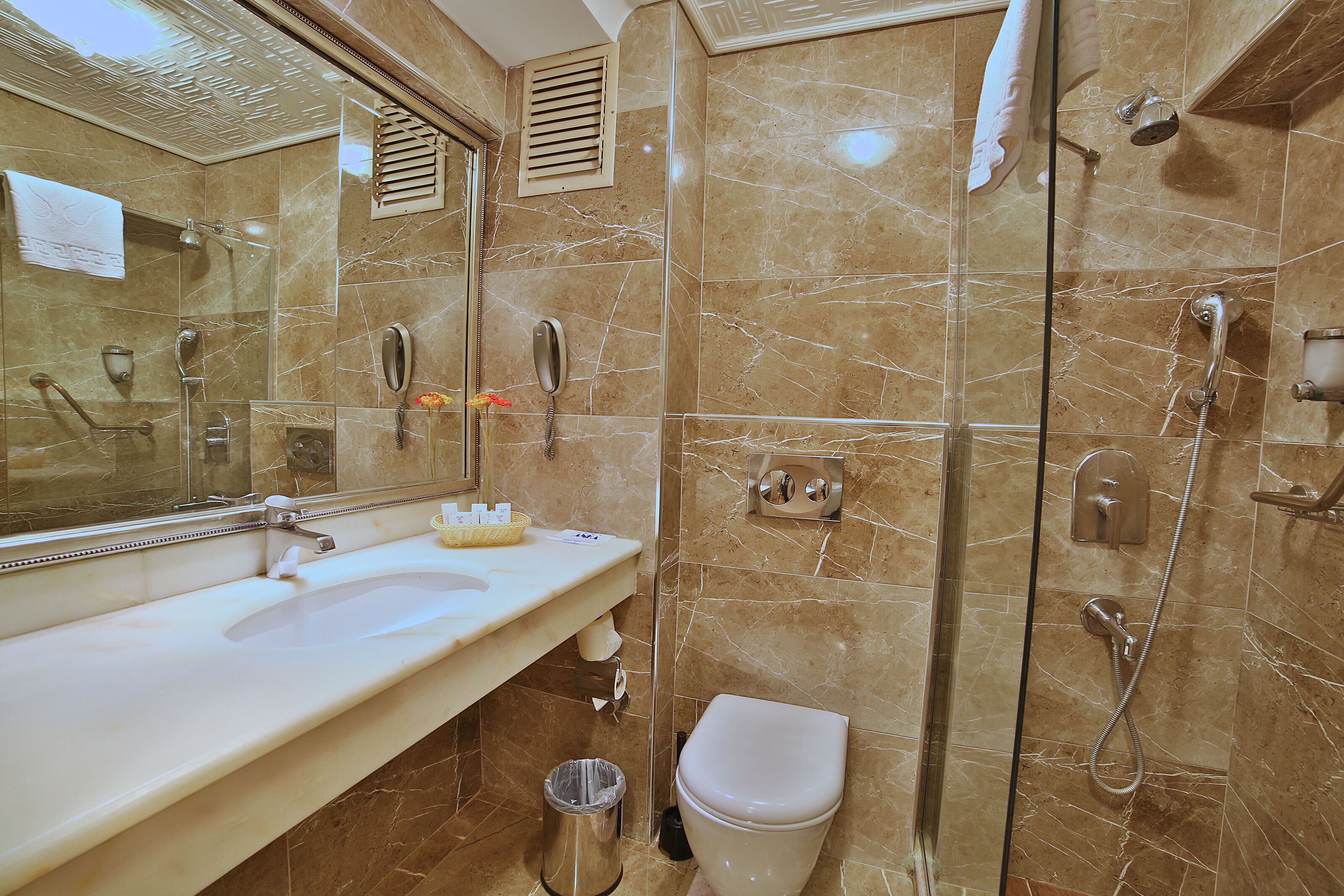 Photo - Grand Anka Hotel