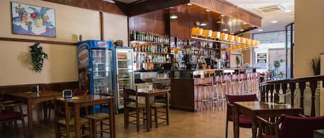 Bar (in der Unterkunft)