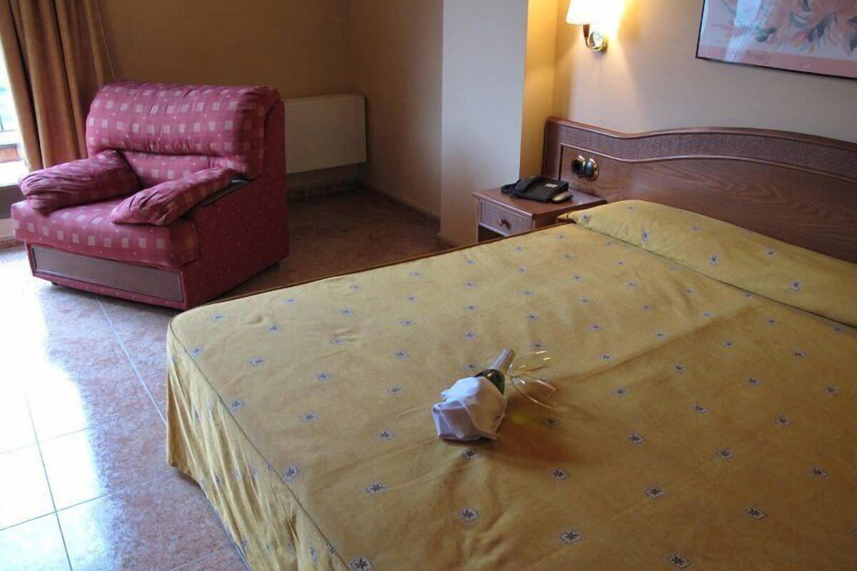 Coffres-forts dans les chambres, bureau