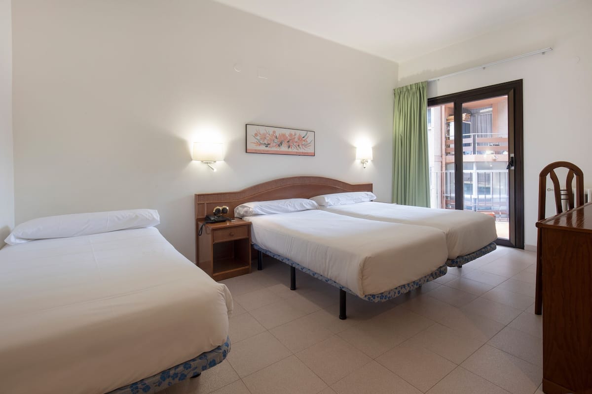 In-room safe, desk, laptop workspace, free cots/infant beds
