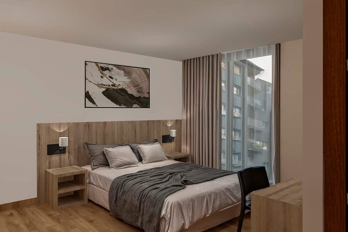 In-room safe, desk, laptop workspace, free cots/infant beds