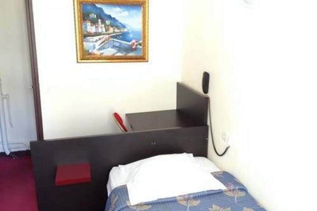 Premium bedding, desk, soundproofing, iron/ironing board