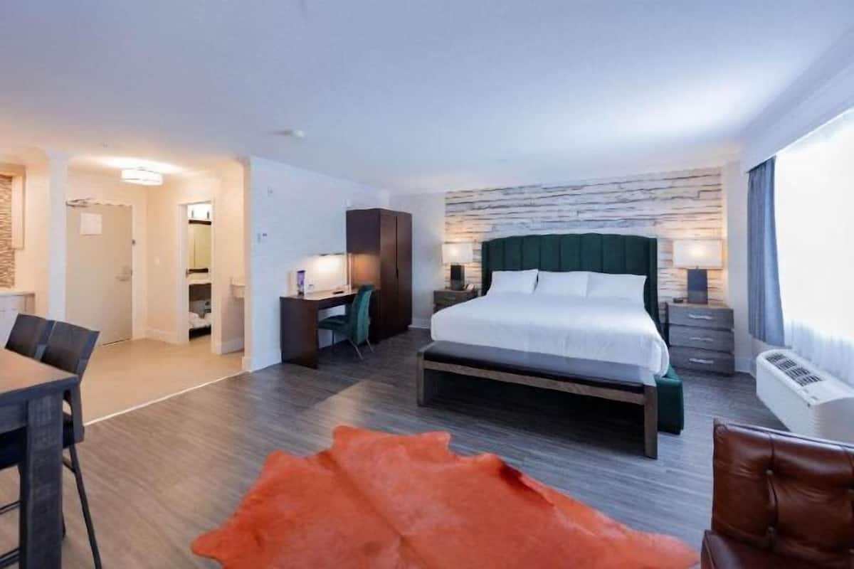 Premium bedding, blackout drapes, iron/ironing board, free WiFi