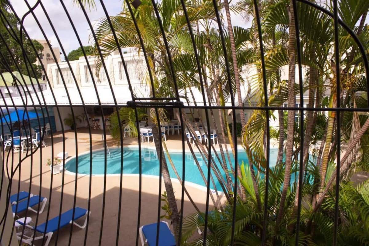 Pool | Outdoor pool, sun loungers