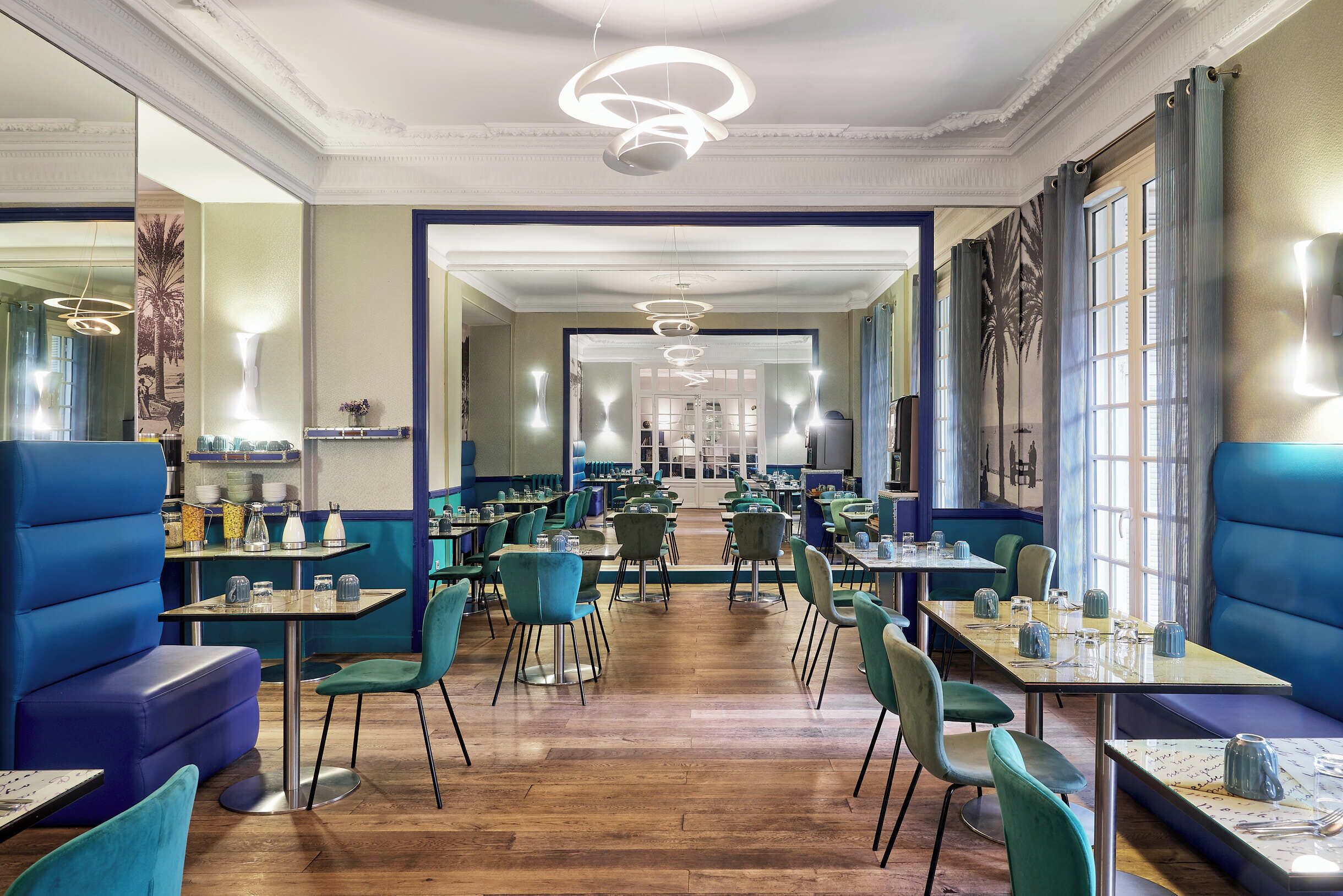 daily buffet breakfast (eur 17 per person)