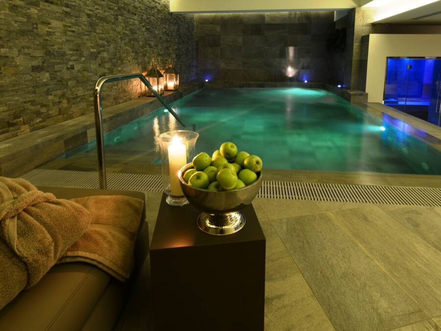 Couples treatment rooms, Turkish bath, body treatments, hydrotherapy