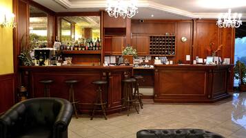 Bar lounge