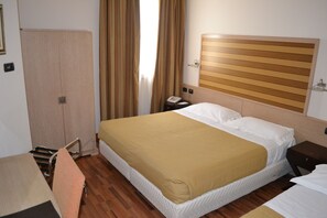 Premium bedding, Select Comfort beds, minibar, in-room safe - Hotel Tricolore (Reggio nell'Emilia)