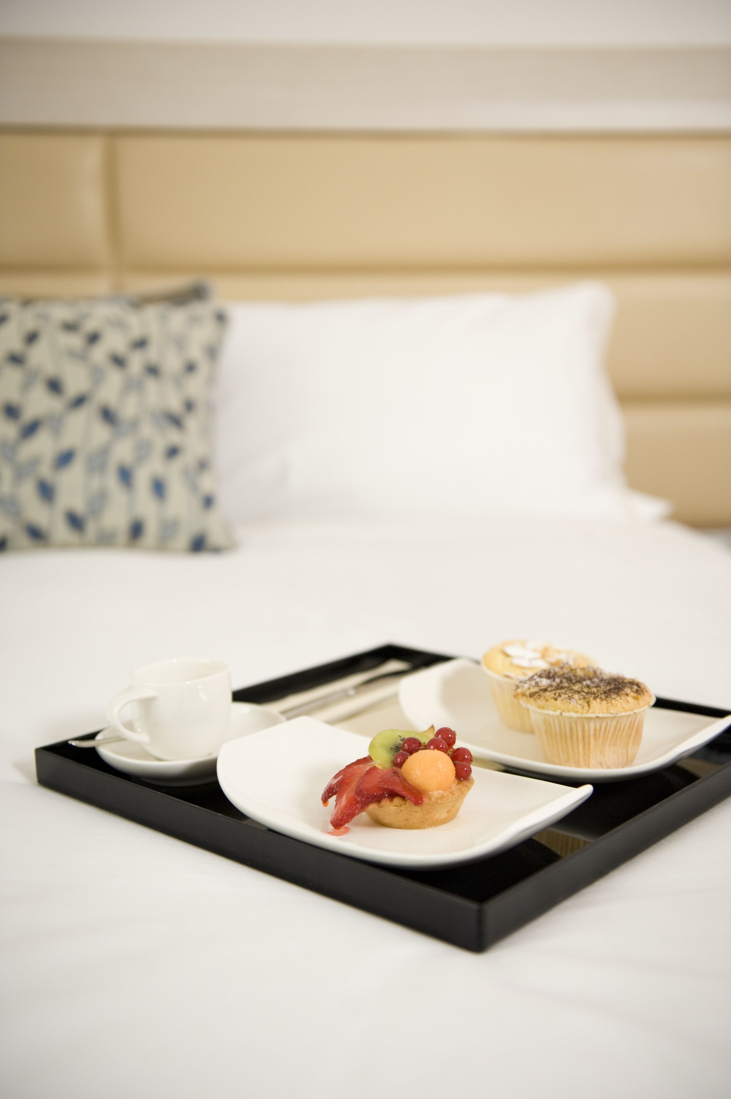 standard double room | 1 bedroom, premium bedding, minibar, in-room safe