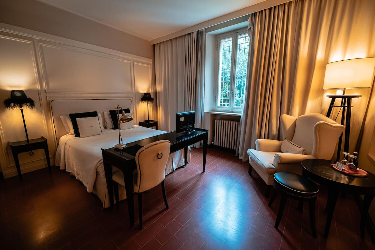 Kamar Deluks | 1 kamar tidur, minibar, brankas, dan didekorasi berbeda-beda