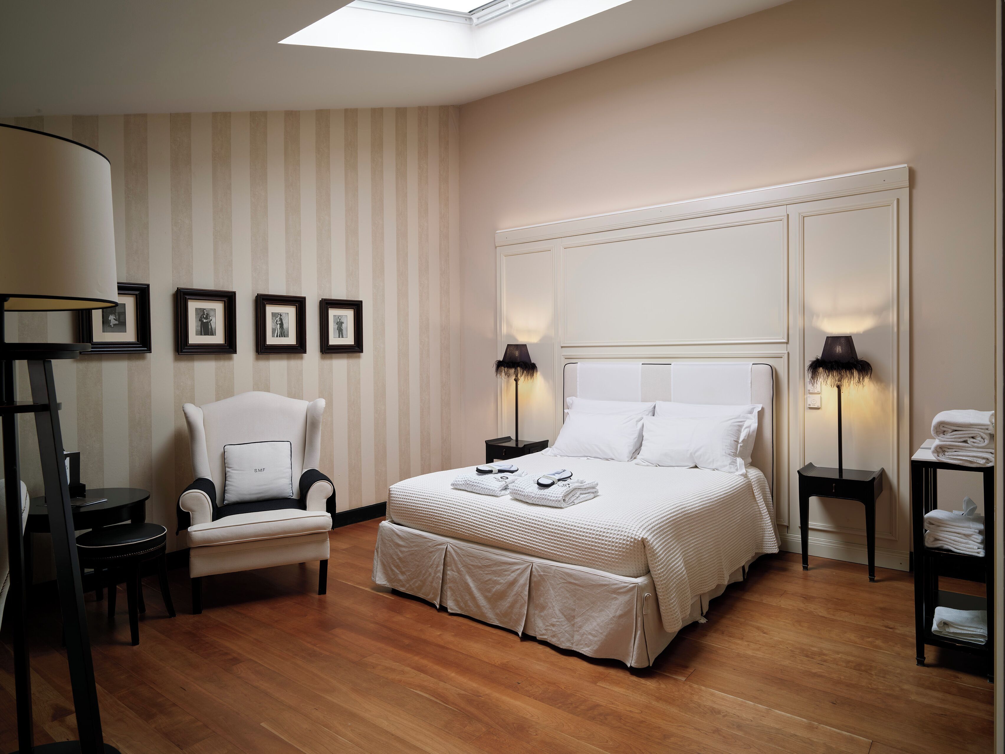 Suite junior | Ropa de cama hipoalergénica, minibar, caja fuerte