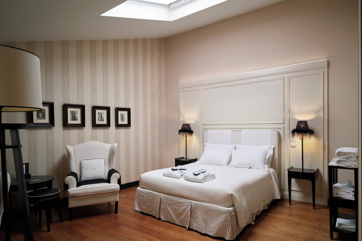 Phòng Suite Junior | Bộ đồ giường kháng dị ứng, minibar, két bảo mật tại phòng, bàn 