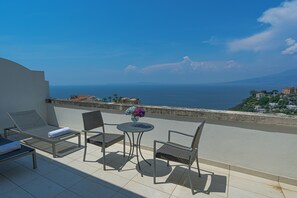 Superior Double or Twin Room, Terrace, Sea View | 1 bedroom, minibar, in-room safe, desk