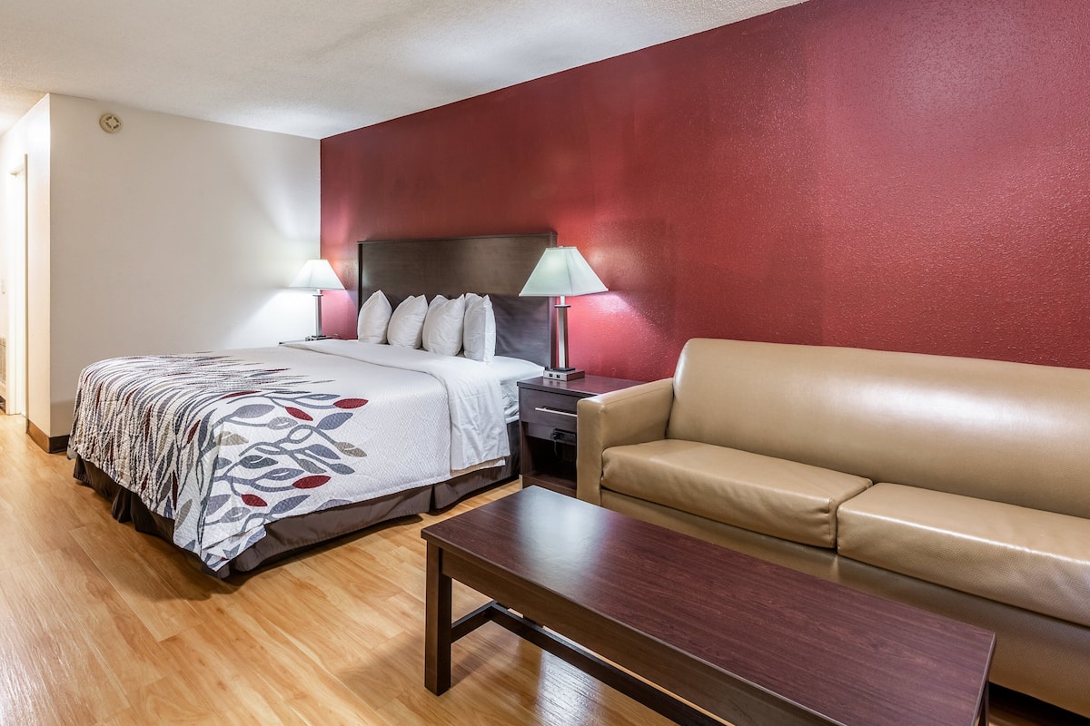 Superior Room, 1 King Bed with Sofa bed, Non Smoking