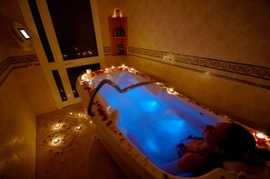 Indoor spa tub - Iris Djerba Hotel & Thalasso (Djerba Midun)