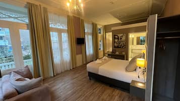 Standard-Doppelzimmer | Zimmersafe, Schreibtisch, laptopgeeigneter Arbeitsplatz